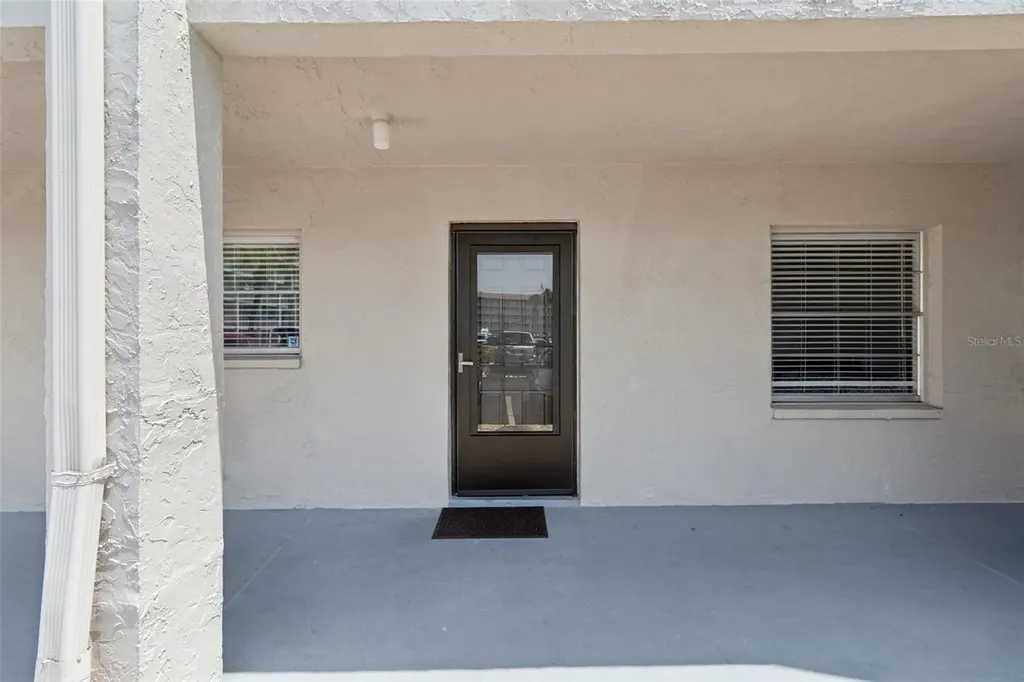 3074 Lake Bayshore Drive Bradenton FL 34205