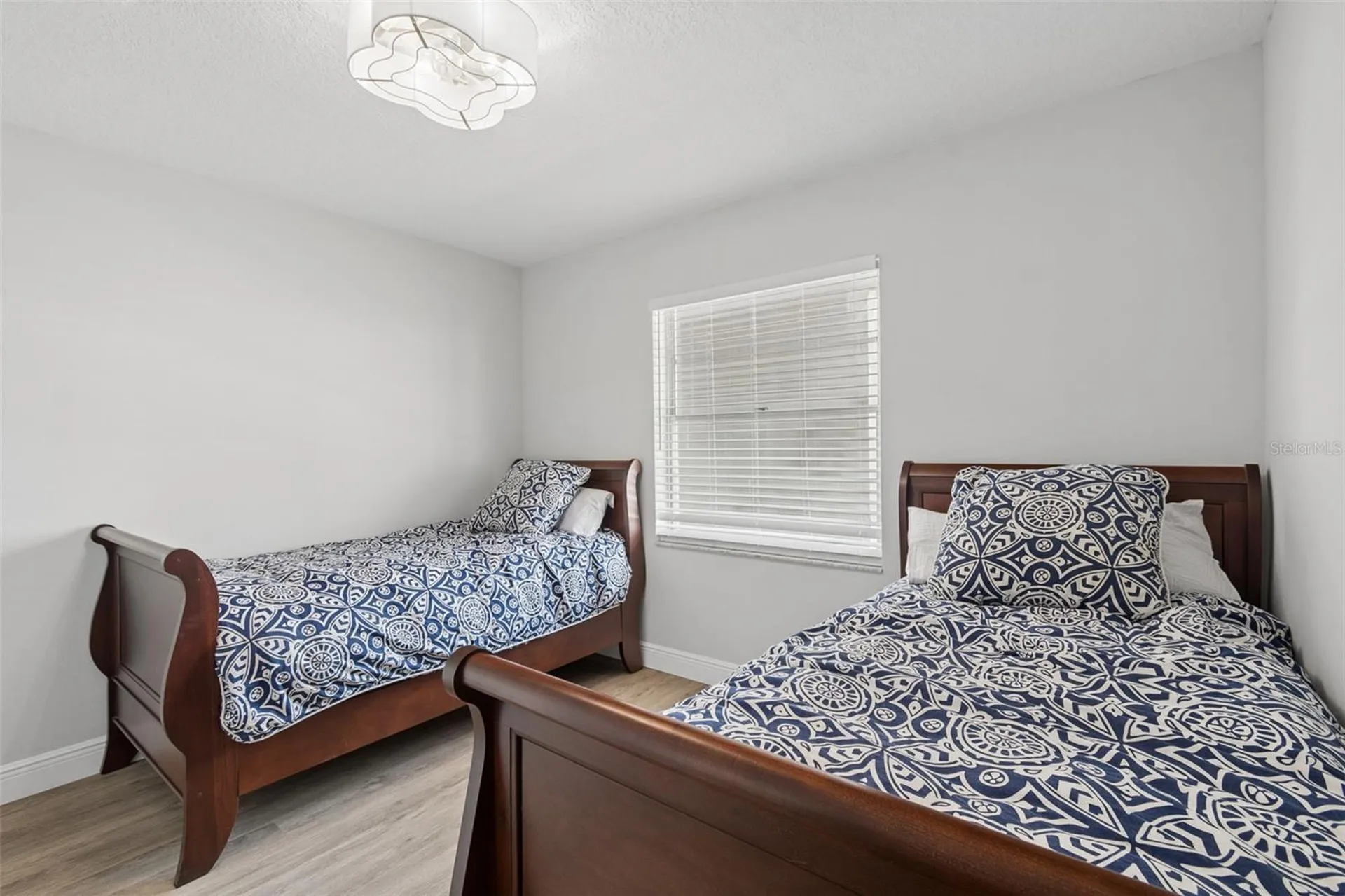 3074 Lake Bayshore Drive Bradenton FL 34205
