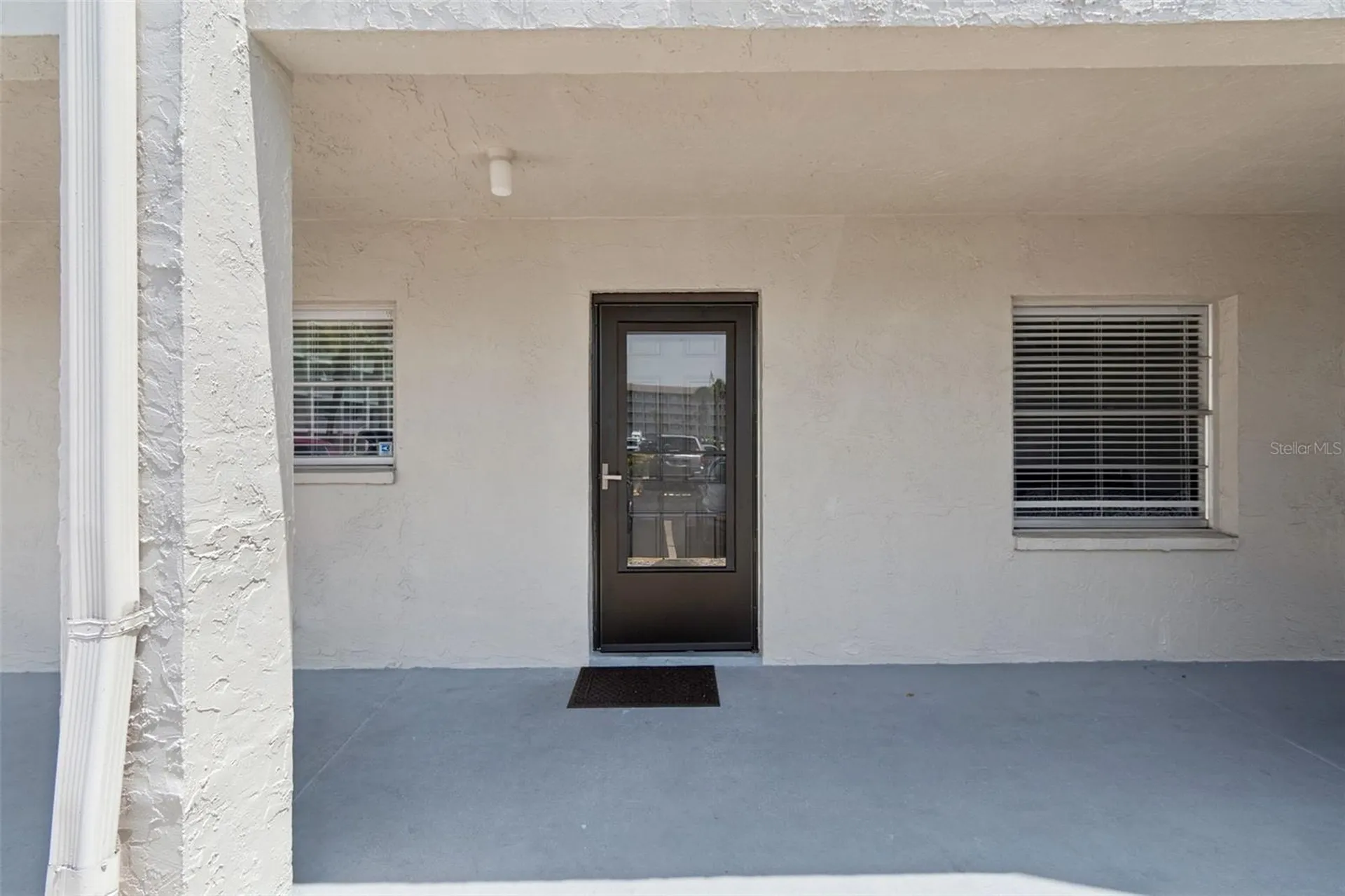 3074 Lake Bayshore Drive Bradenton FL 34205
