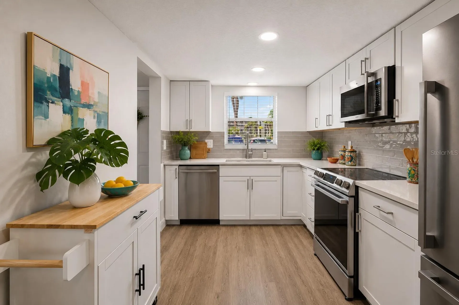 3074 Lake Bayshore Drive Bradenton FL 34205