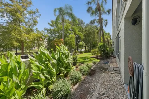 3074 Lake Bayshore Drive Bradenton FL 34205