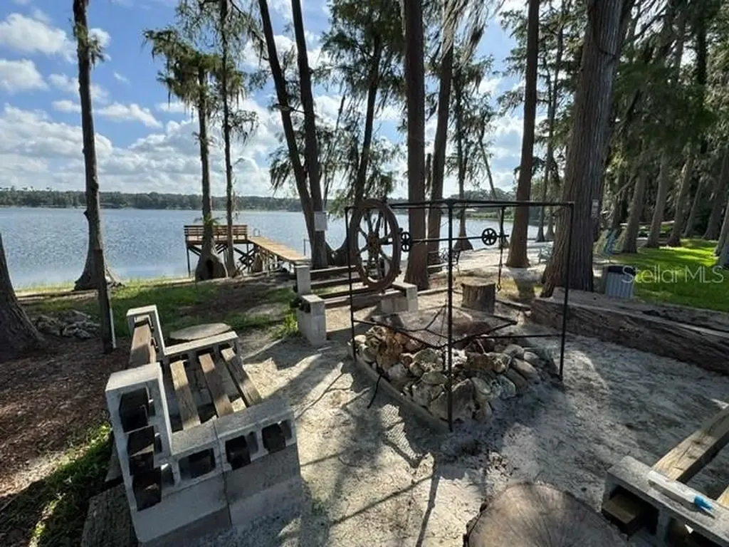 35934 Gatch Road Eustis FL 32736