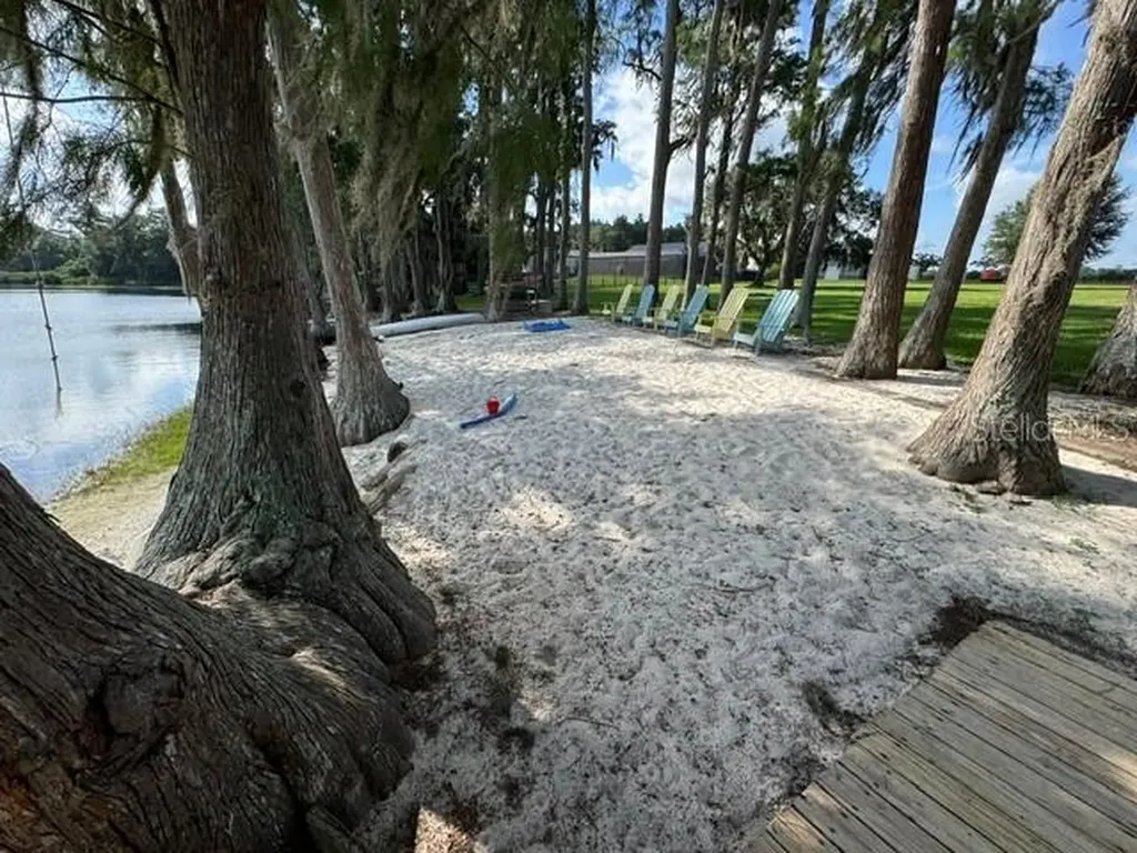 35934 Gatch Road Eustis FL 32736