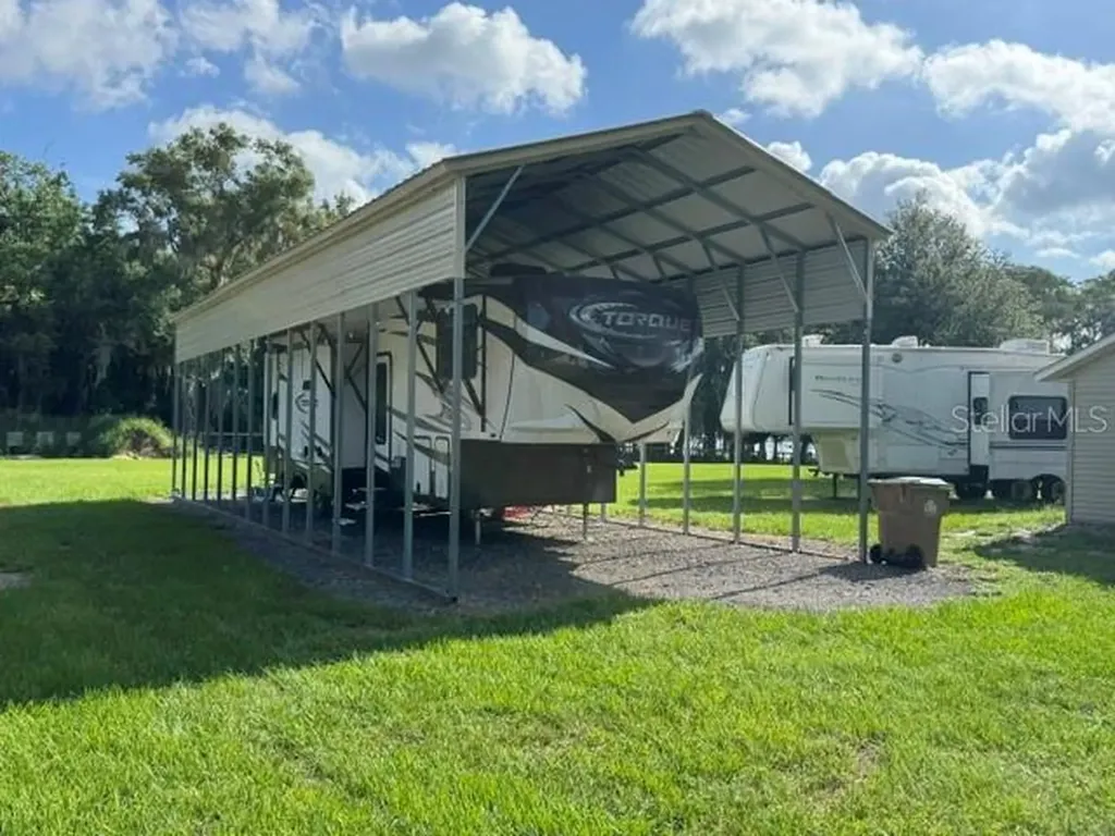 35934 Gatch Road Eustis FL 32736