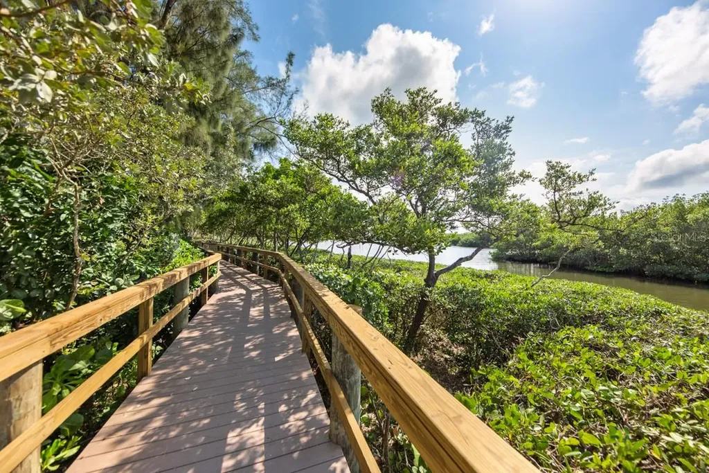 1508 Pelican Cove Road Sarasota FL 34231