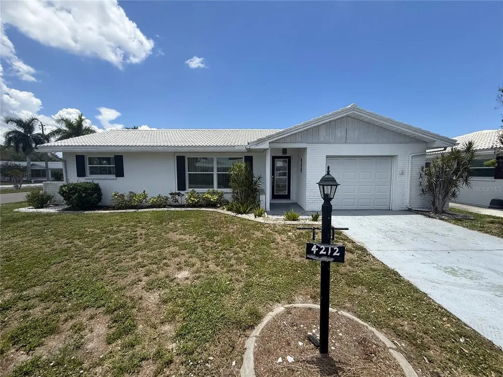 4212 Neil Lane Bradenton FL 34208