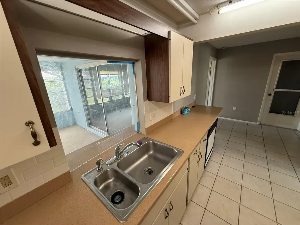 4212 Neil Lane Bradenton FL 34208