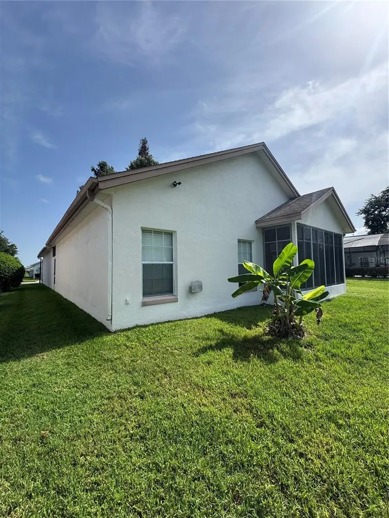5754 Parkview Lake Drive Orlando FL 32821