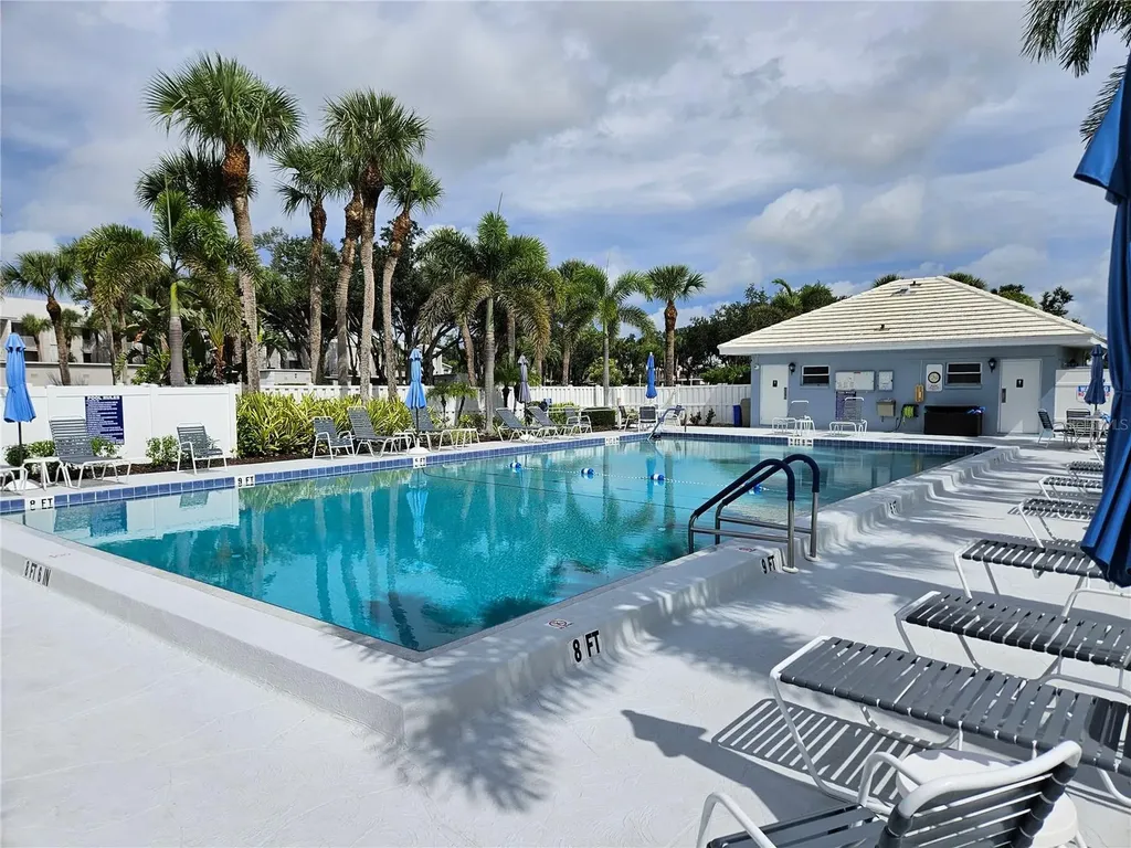 437 Cerromar Lane Venice FL 34293