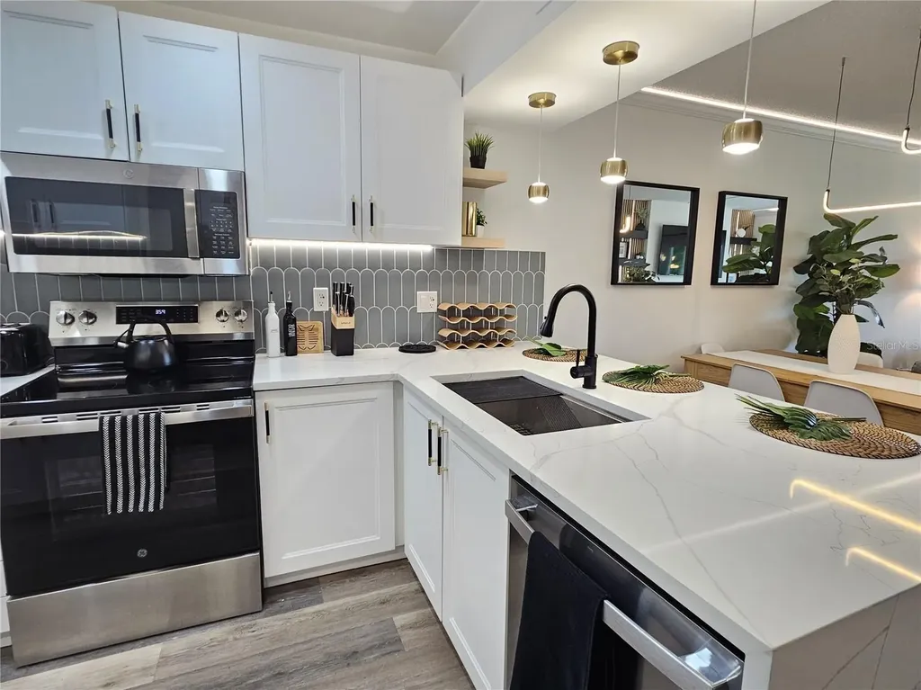 437 Cerromar Lane Venice FL 34293
