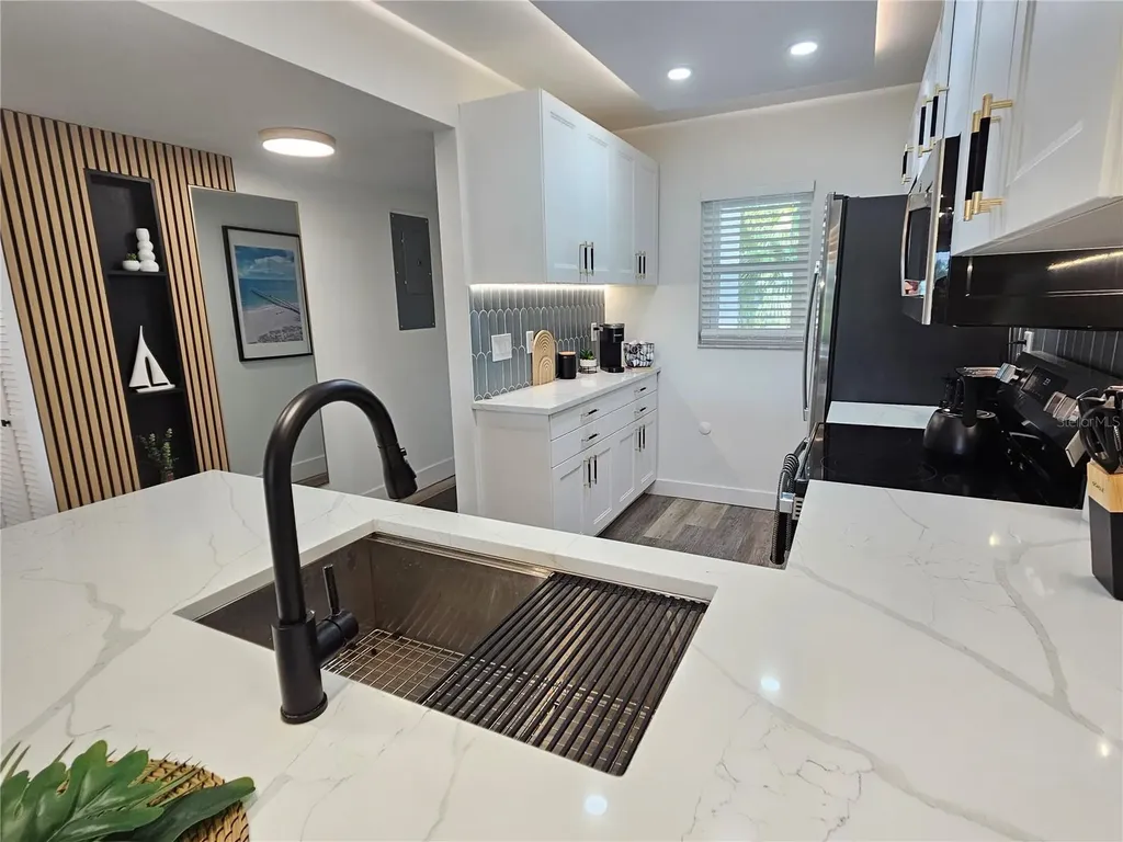 437 Cerromar Lane Venice FL 34293
