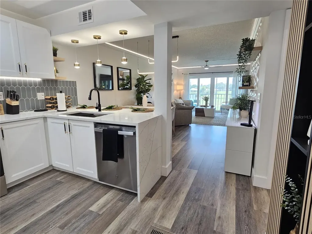 437 Cerromar Lane Venice FL 34293