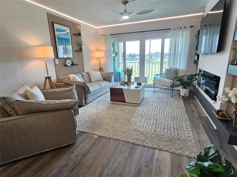 437 Cerromar Lane Venice FL 34293