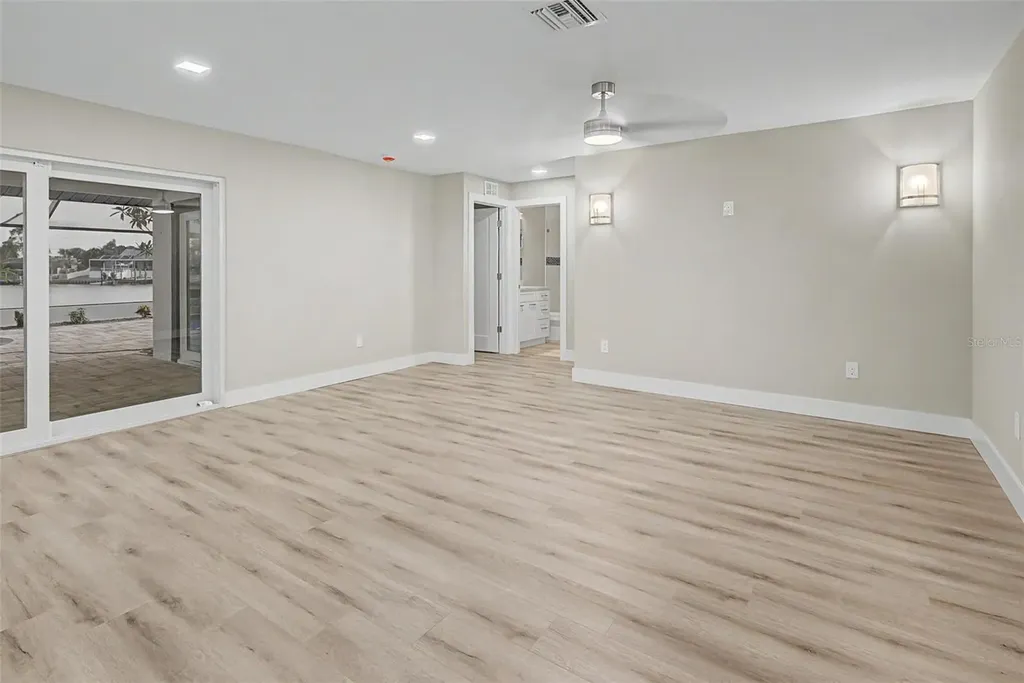 728 Spanish Main Drive Apollo Beach FL 33572