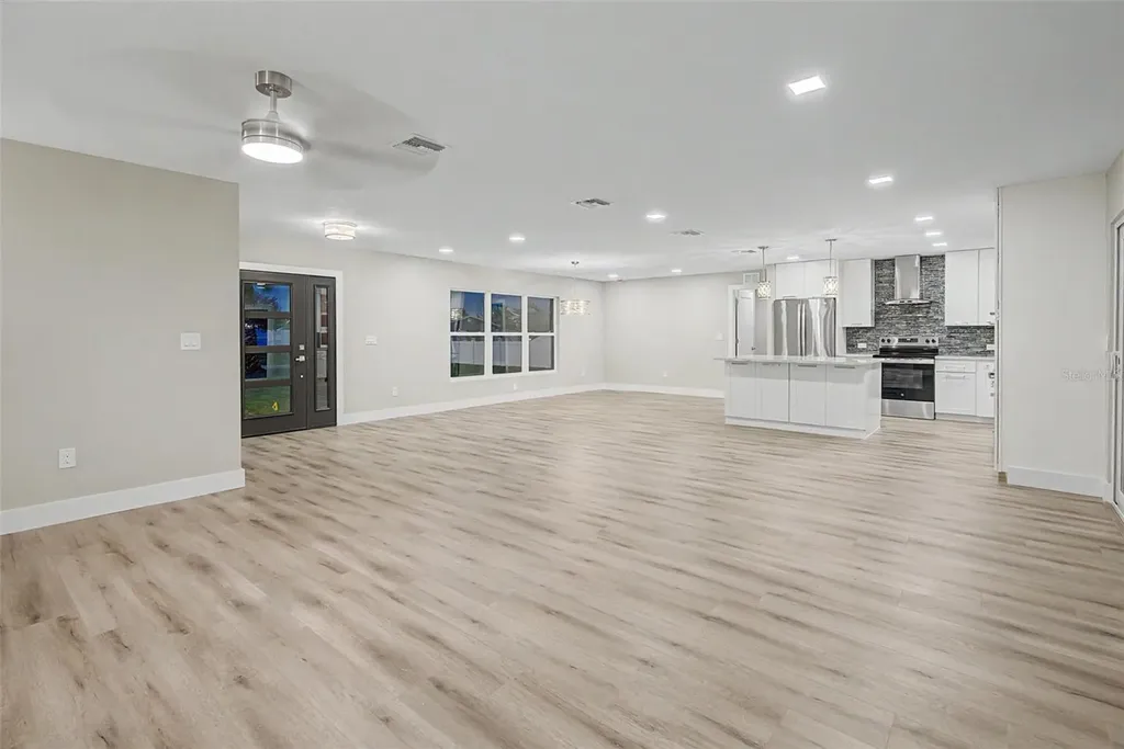 728 Spanish Main Drive Apollo Beach FL 33572