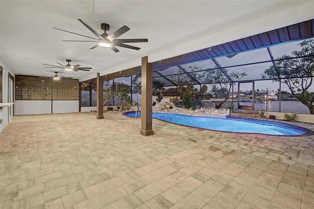 728 Spanish Main Drive Apollo Beach FL 33572
