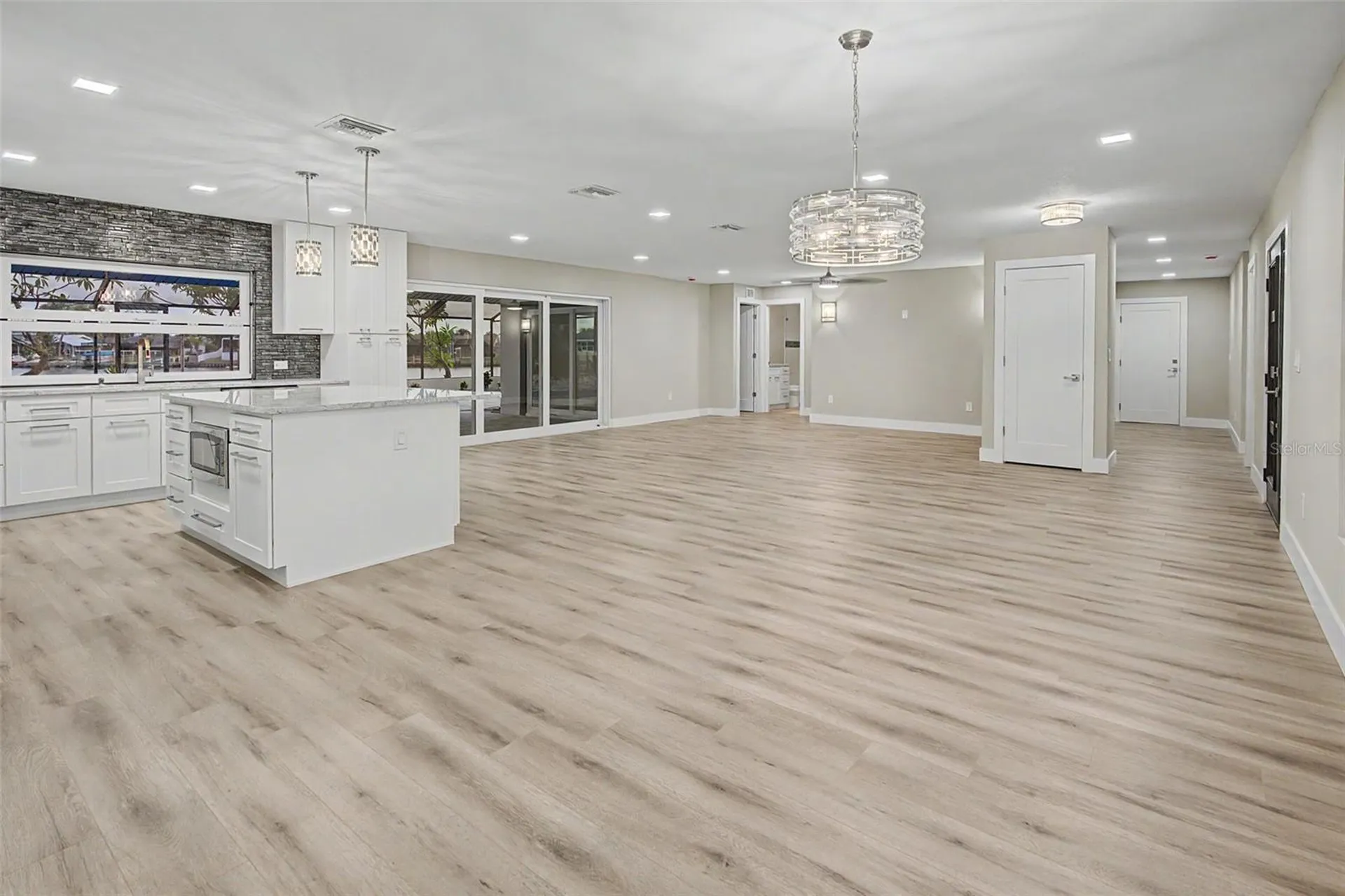 728 Spanish Main Drive Apollo Beach FL 33572