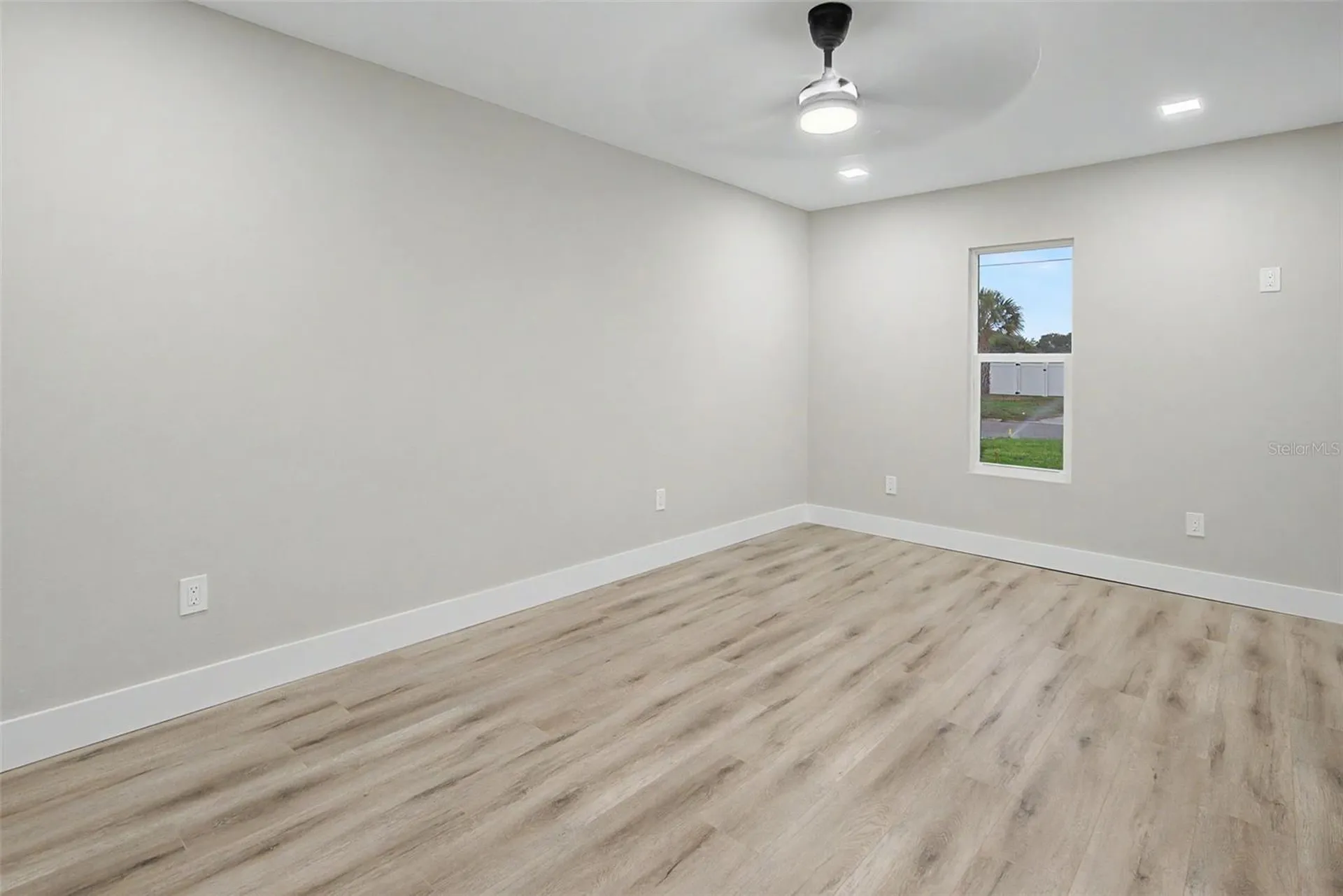 728 Spanish Main Drive Apollo Beach FL 33572