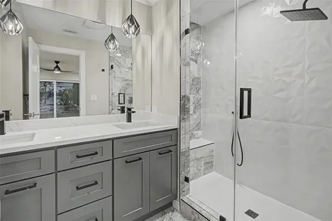 728 Spanish Main Drive Apollo Beach FL 33572