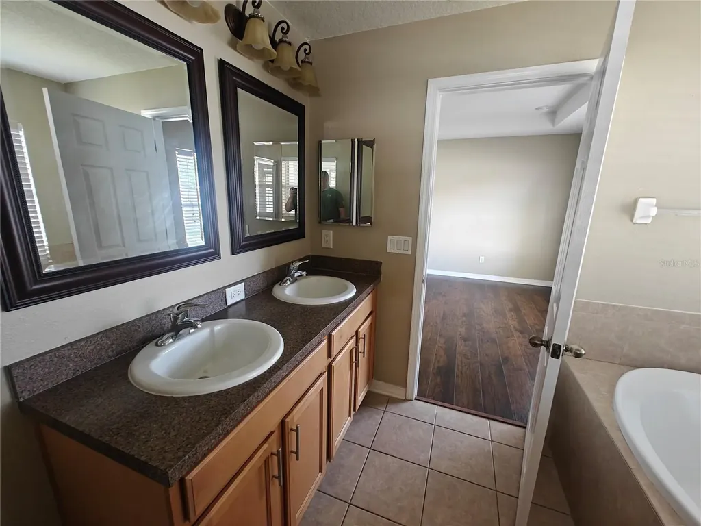 8225 Summer Wood Lane Riverview FL 33578