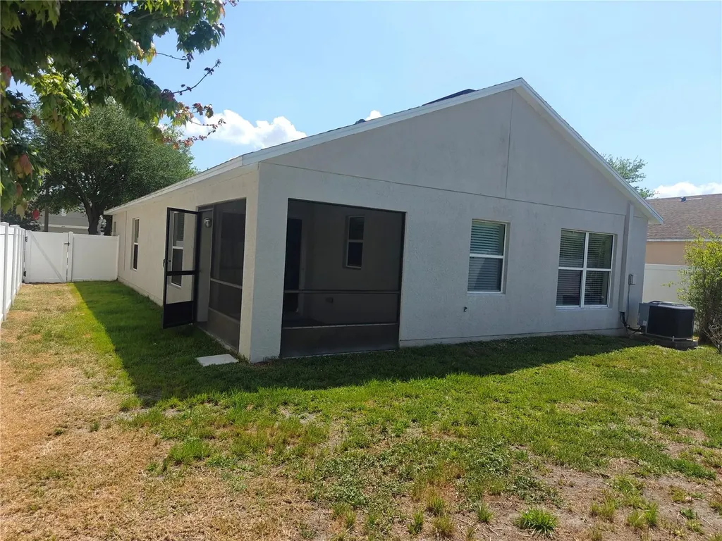 8225 Summer Wood Lane Riverview FL 33578