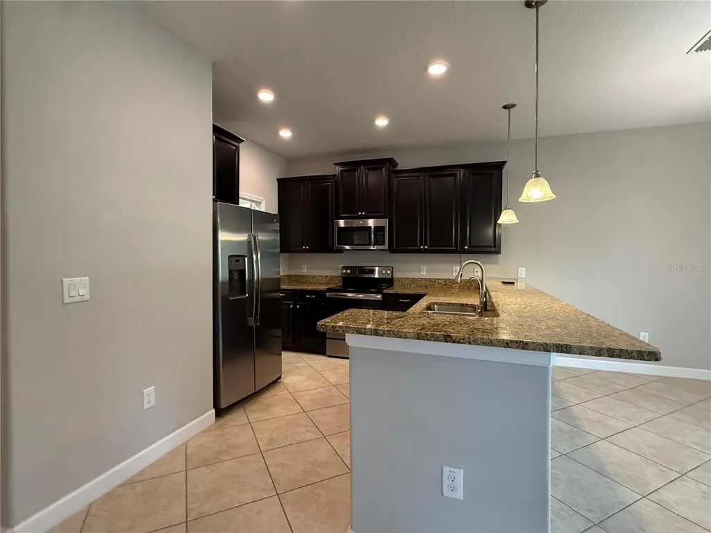 28423 Pleasant Bay Loop Wesley Chapel FL 33543