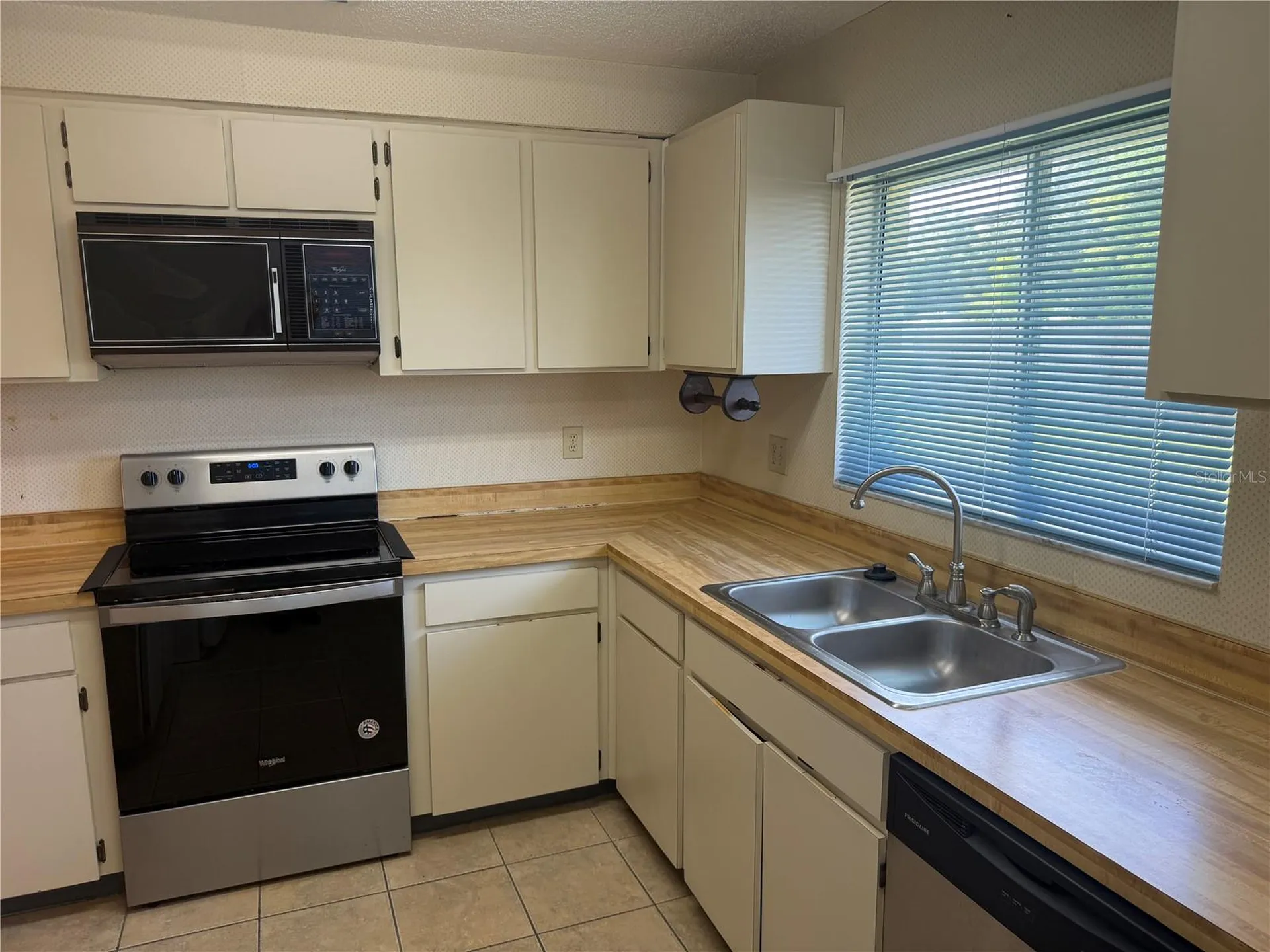 7131 Hollowell Drive Tampa FL 33634