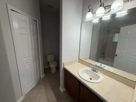 6025 NE Apollos Corner Way Orlando FL 32829