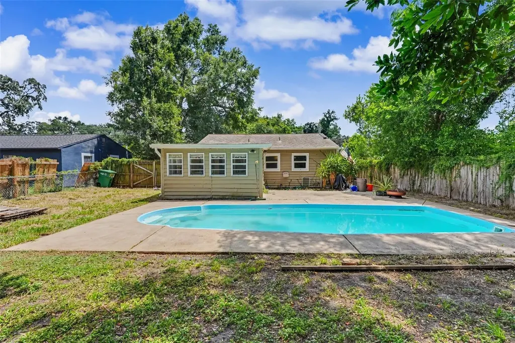 308 E Althea Avenue Tampa FL 33612