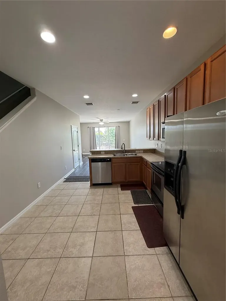5032 White Sanderling Court Tampa FL 33619