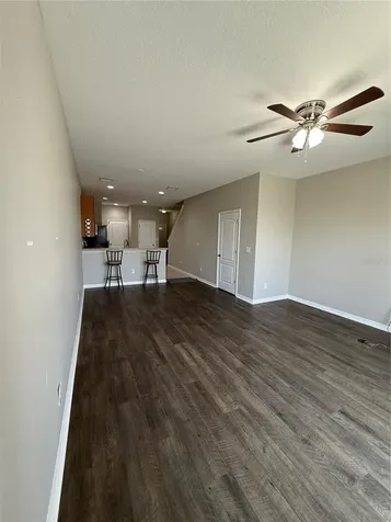 5032 White Sanderling Court Tampa FL 33619