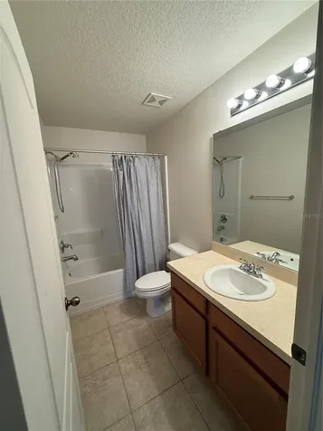 5032 White Sanderling Court Tampa FL 33619