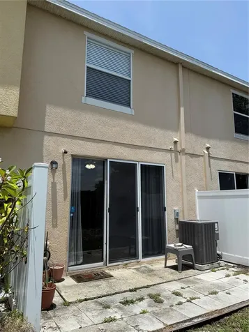 5032 White Sanderling Court Tampa FL 33619