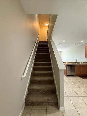 5032 White Sanderling Court Tampa FL 33619