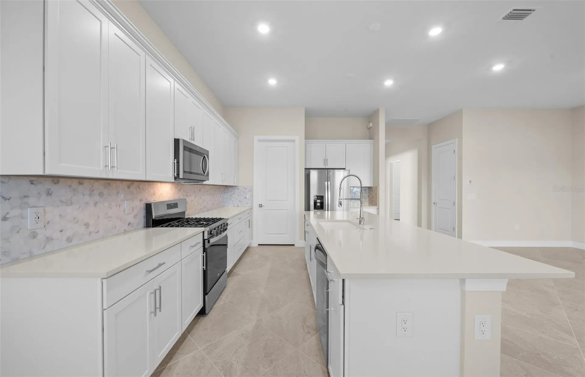 7621 Fulham Avenue Bradenton FL 34210
