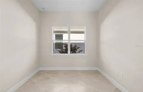 7621 Fulham Avenue Bradenton FL 34210