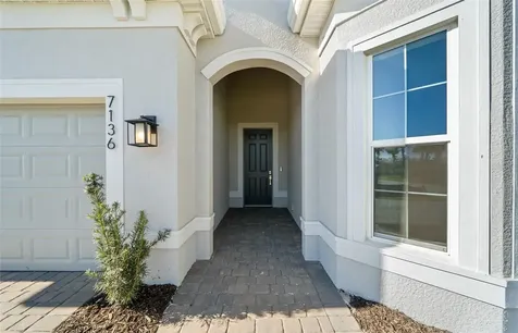 7621 Fulham Avenue Bradenton FL 34210