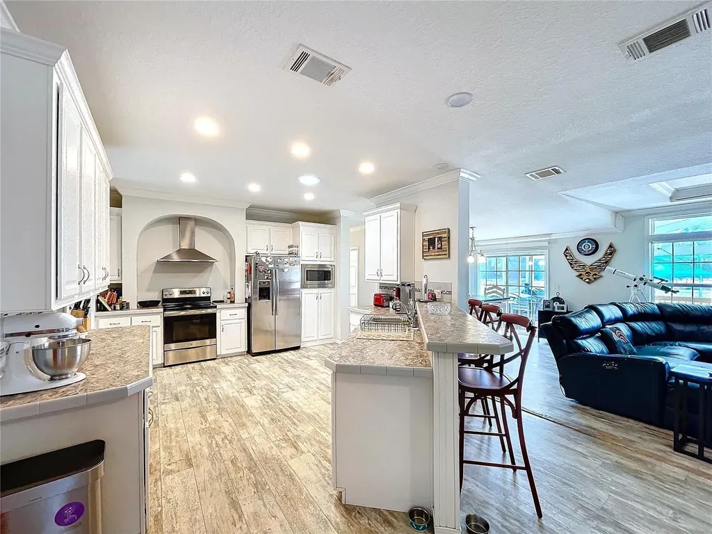 14890 Cr 757 Webster FL 33597