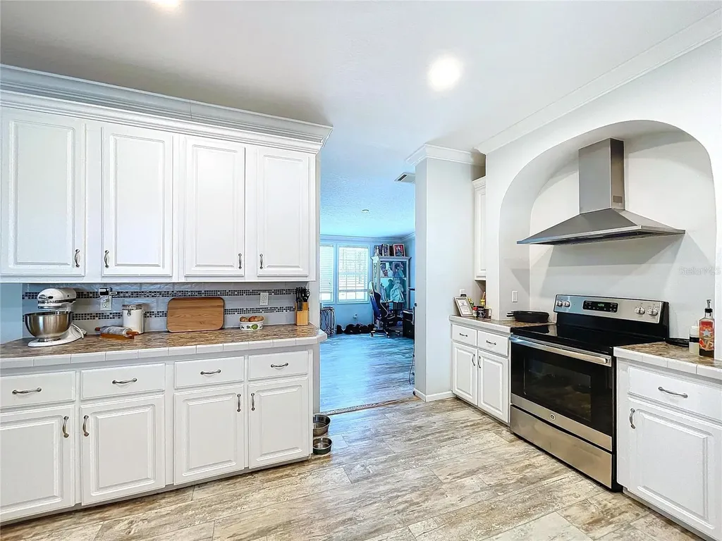 14890 Cr 757 Webster FL 33597
