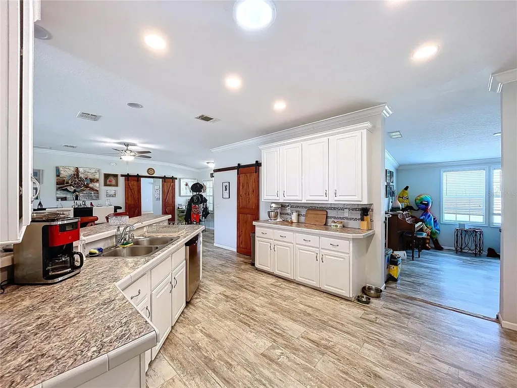 14890 Cr 757 Webster FL 33597
