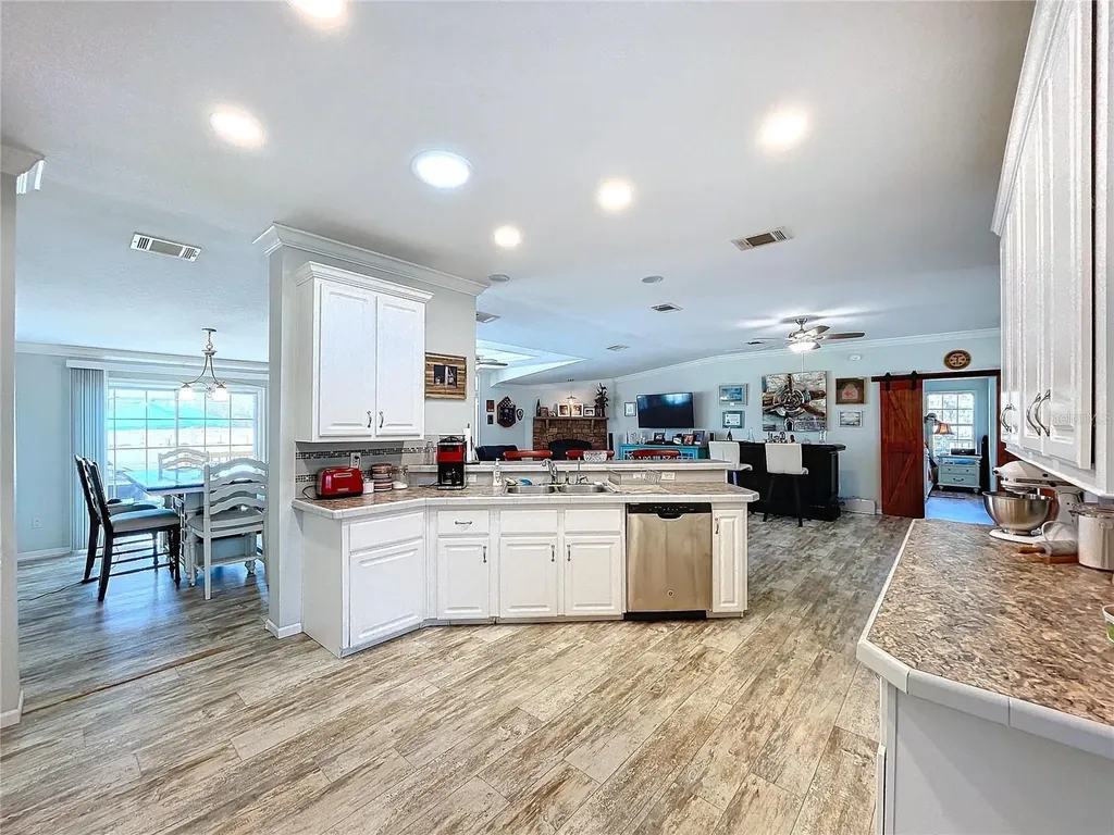 14890 Cr 757 Webster FL 33597