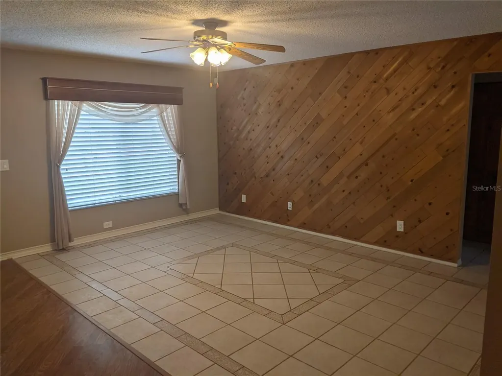 333 Brandywine Drive Valrico FL 33594