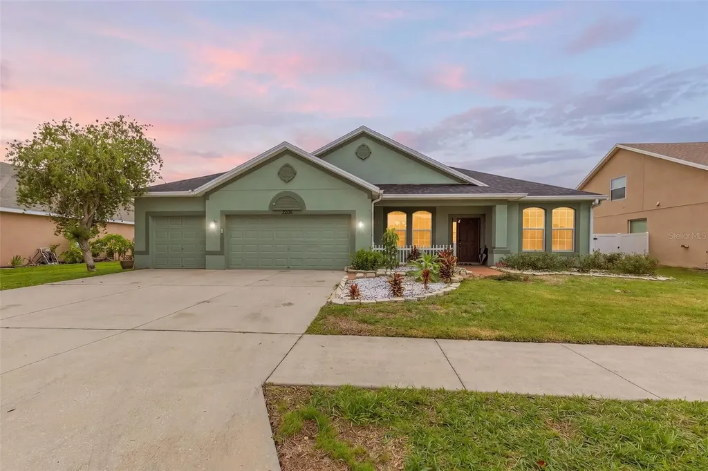 2206 Via Cortona Street Plant City FL 33566