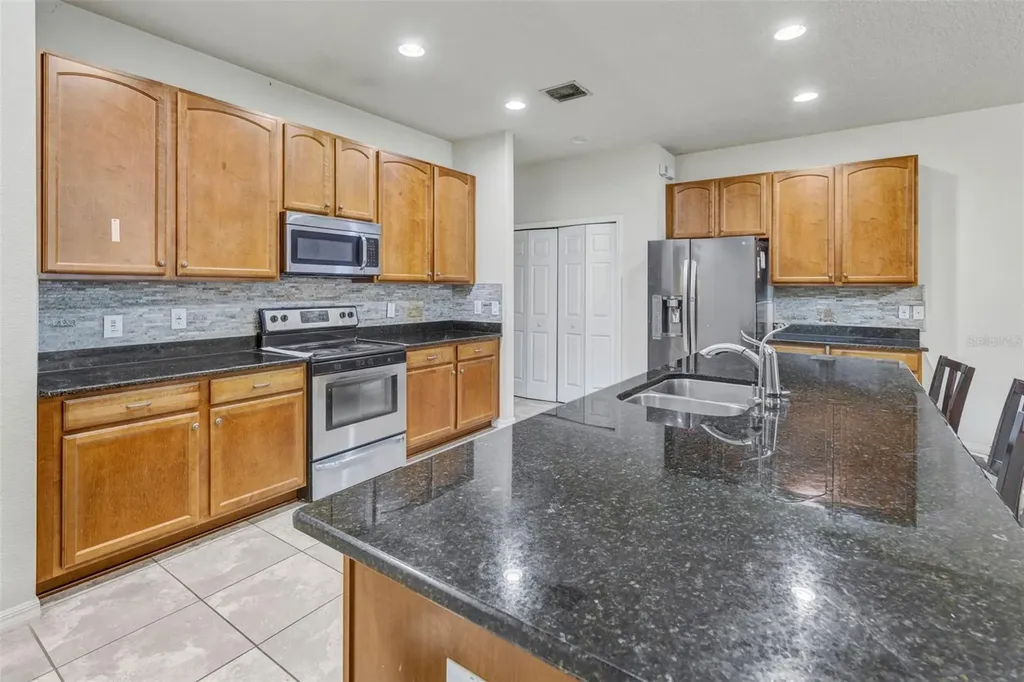 2206 Via Cortona Street Plant City FL 33566