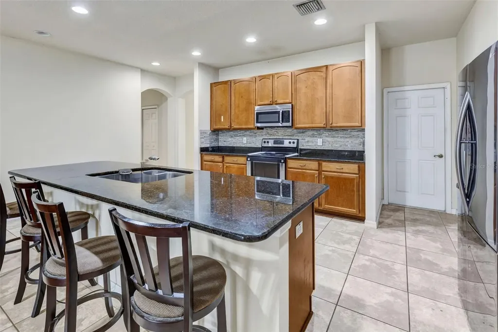 2206 Via Cortona Street Plant City FL 33566