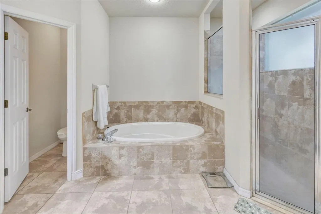 2206 Via Cortona Street Plant City FL 33566