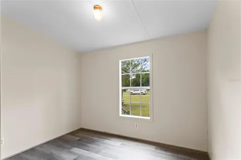 219 SE Adams Street High Springs FL 32643