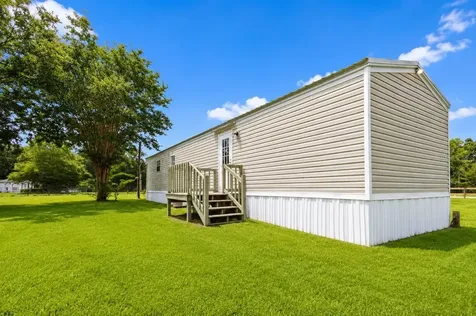 219 SE Adams Street High Springs FL 32643
