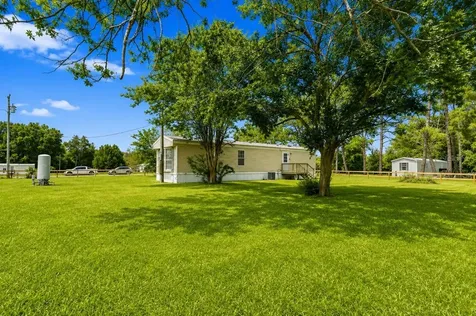 219 SE Adams Street High Springs FL 32643