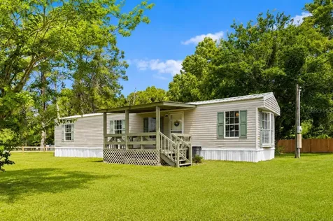 219 SE Adams Street High Springs FL 32643